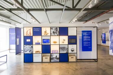 Vergrößerte Ansicht von Um die Erinnerung an die amerikanische Geschichte zu erhalten, haben die MWSP und das MARCHIVUM eine Dauerausstellung auf FRANKLIN initiiert. Im dortigen HOUSE OF MAEMORIES ist jetzt die Schau „MAEMORIES – Amerikanische Geschichte(n) in Mannheim“ zuhause.