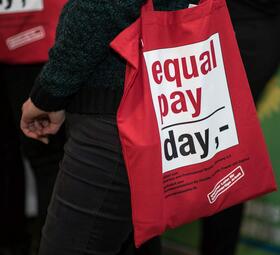 Vergrößerte Ansicht von Equal Pay Day 2025