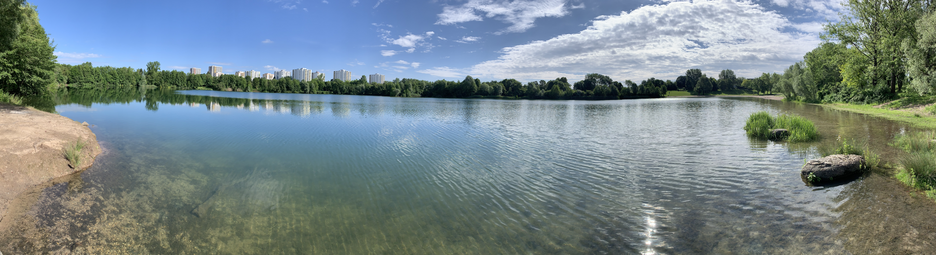 Vergrößerte Ansicht von Badesee im Stadtteil Vogelstang