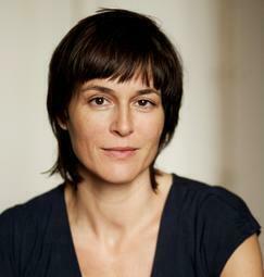 Vergrößerte Ansicht von Portrait von Julia Willmann - junge Frau mit vergleichsweise kurzen Haaren