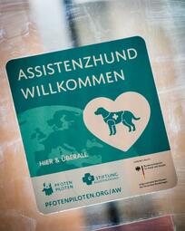 Vergrößerte Ansicht von Kampagnen-Aufkleber "Assistenzhundefreundliche Kommune"