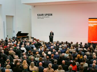Vergrößerte Ansicht von Ehrenbürgerschaft für OB a.D. Dr. Peter Kurz - Laudatio von Oberbürgermeister Christian Specht