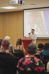 Vergrößerte Ansicht von Regenbogenempfang 2026: Sören Landmann-Korsten, Queer-Beauftragung der Stadt Mannheim