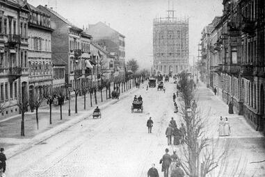 Vergrößerte Ansicht von Der Wasserturm im Bau, 1888