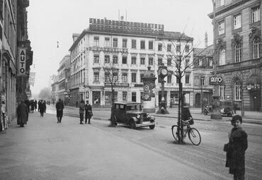 Vergrößerte Ansicht von Ecke E 5 mit Blick auf die westlichen engen Planken, um 1930