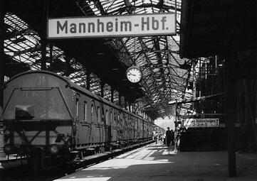 Vergrößerte Ansicht von Hauptbahnhof Bahnsteig