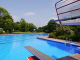 Freibäder laden zum Schwimmen ein