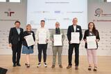 Bürgermeister Dirk Grunert bei der Zertifikatsübergabe des audit berufundfamilie