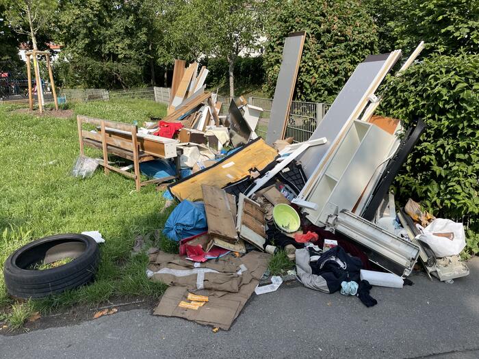 Seit dem Start vor zwei Jahren wurden von den Sauberkeitsermittlern über 6.100 Orte mit unerlaubten Müllablagerungen überprüft. 